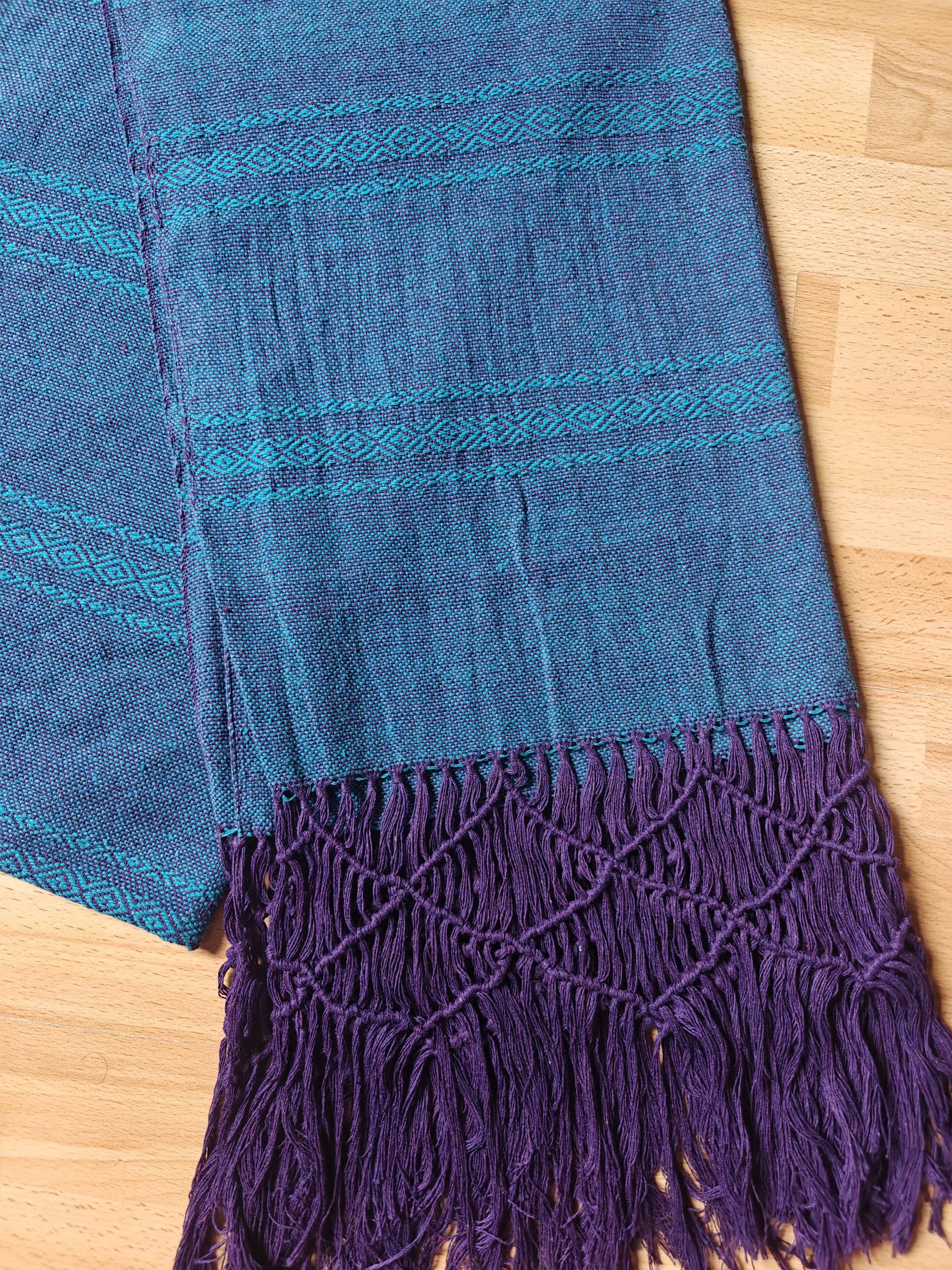 Close Weave Rebozos 2 meter Rhomboid pattern on purple weft - Image 12
