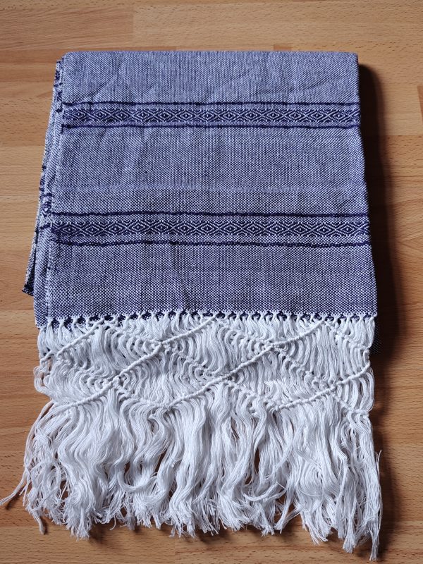 Close Weave Rebozos 2.7 meter Rhomboid pattern on white weft - Image 11