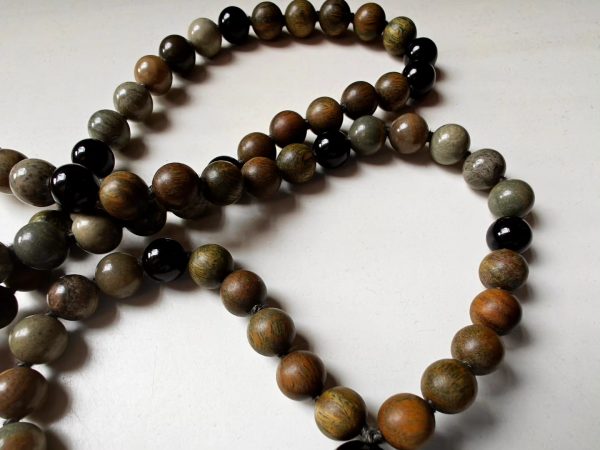 108 bead 8mm Silver Leaf Jasper, Verawood (Palo Santo / Green Sandalwood) & Black Agate Mala with Onyx Guru Bead - Image 15