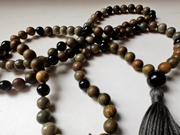 108 bead 8mm Silver Leaf Jasper, Verawood (Palo Santo / Green Sandalwood) & Black Agate Mala with Onyx Guru Bead - Image 6