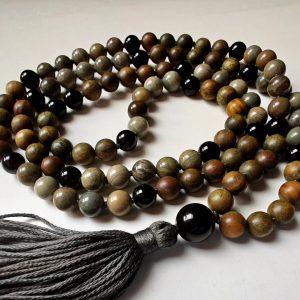 108 bead 8mm Silver Leaf Jasper, Verawood (Palo Santo / Green Sandalwood) & Black Agate Mala with Onyx Guru Bead