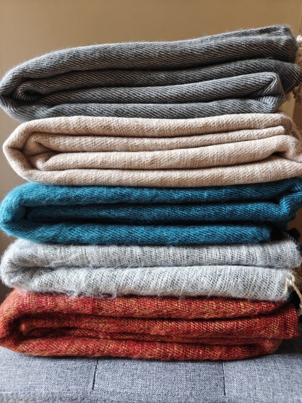 Handwoven Yak Wool Blanket XL size - Image 32