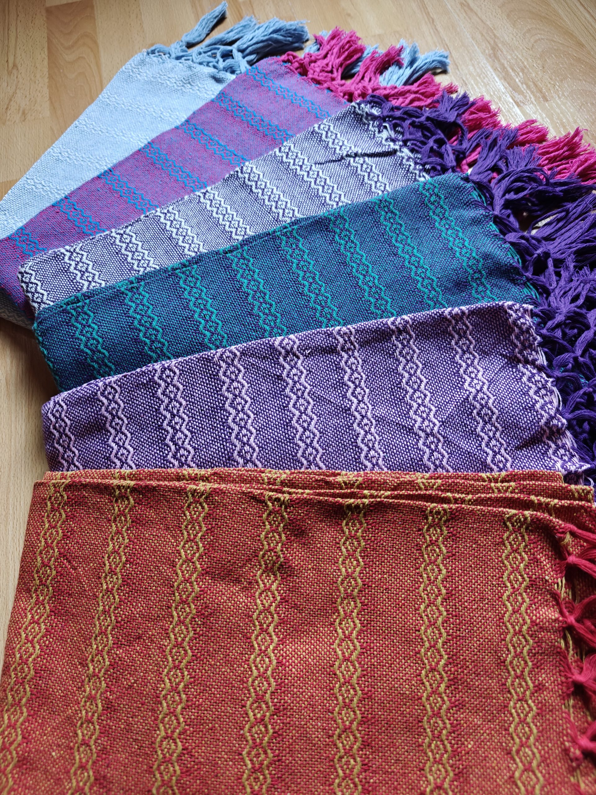 Close Weave Rebozos 3 meter Rhomboid pattern w/ simpler tassels - Image 2