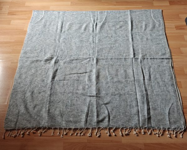 Handwoven Yak Wool Blanket XL size - Image 9