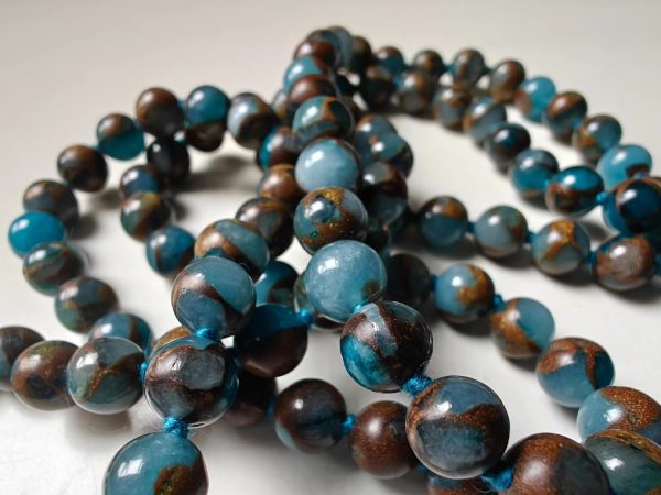 108 bead 8mm Aqua Blue Mosaic Chalcedony Quartz - lower grade - Image 14