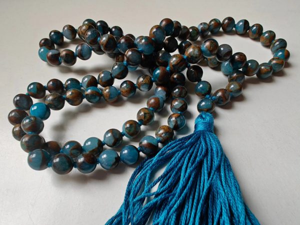 108 bead 8mm Aqua Blue Mosaic Chalcedony Quartz - lower grade