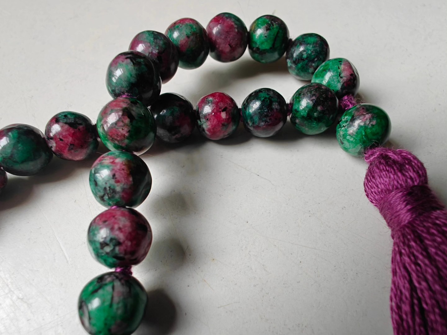 27 bead 8mm Ruby-Zoisite (aka Anyolite) Mala on dark grape coloured thread - Image 5