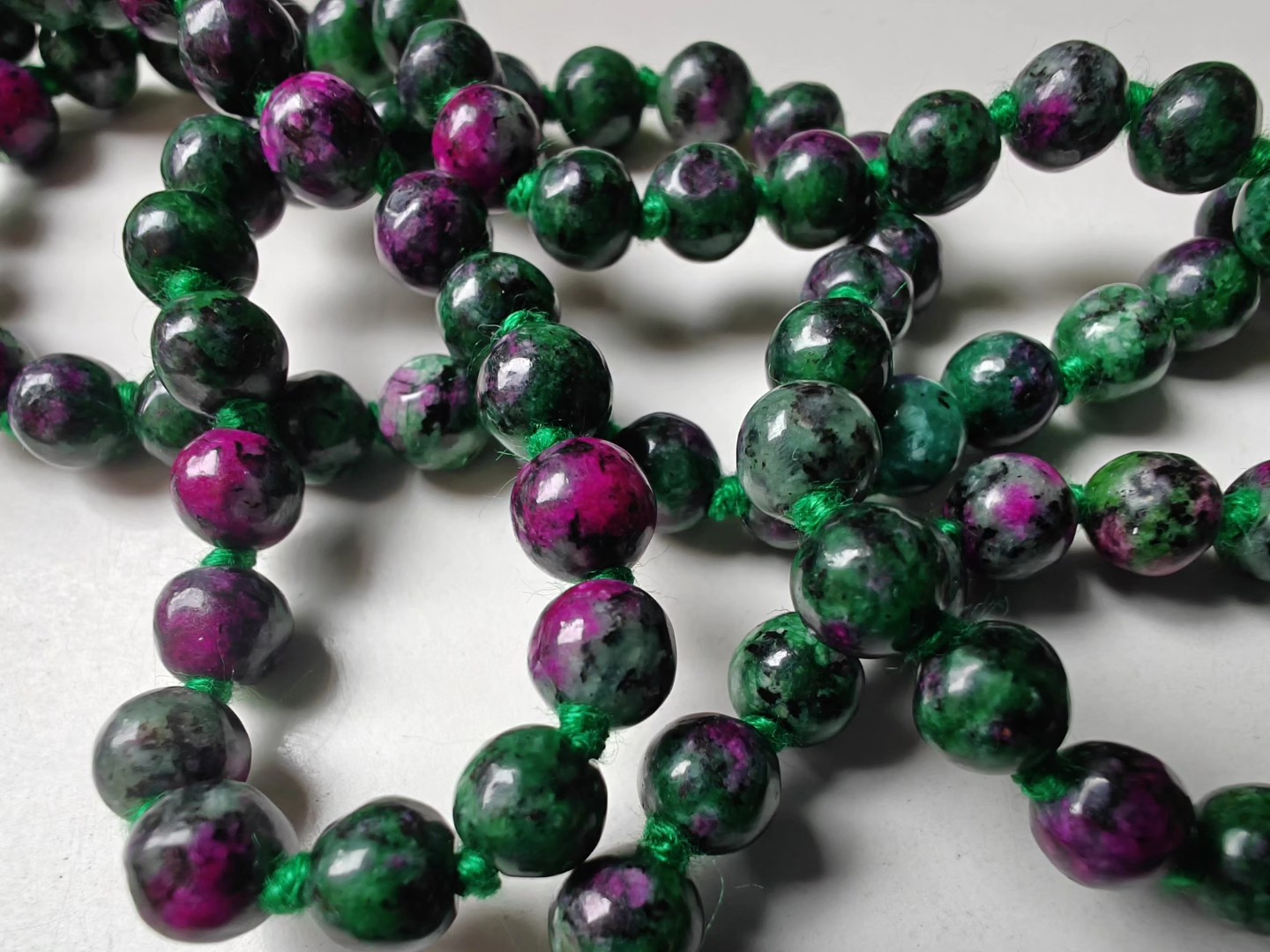 108 bead 6mm Ruby-Zoisite (aka Anyolite) Mala with Faceted Green Agate Guru Bead - Image 5