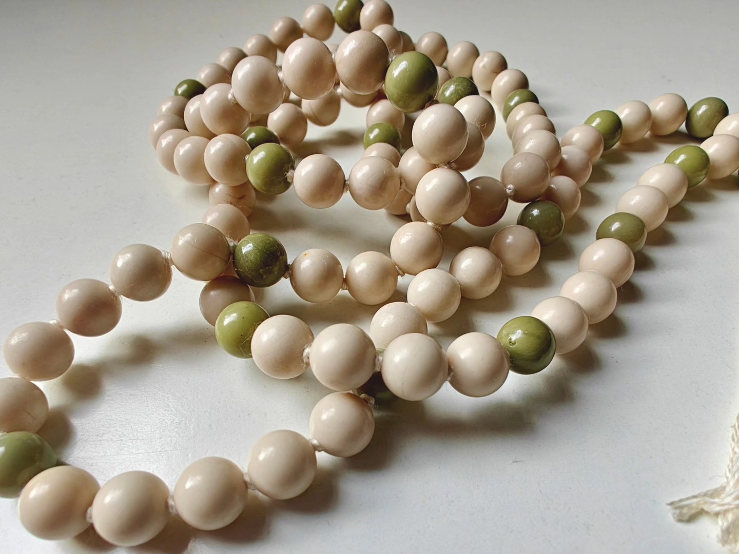 108 bead 8mm Cream Fossil Jasper & Avocado Jasper Mala
