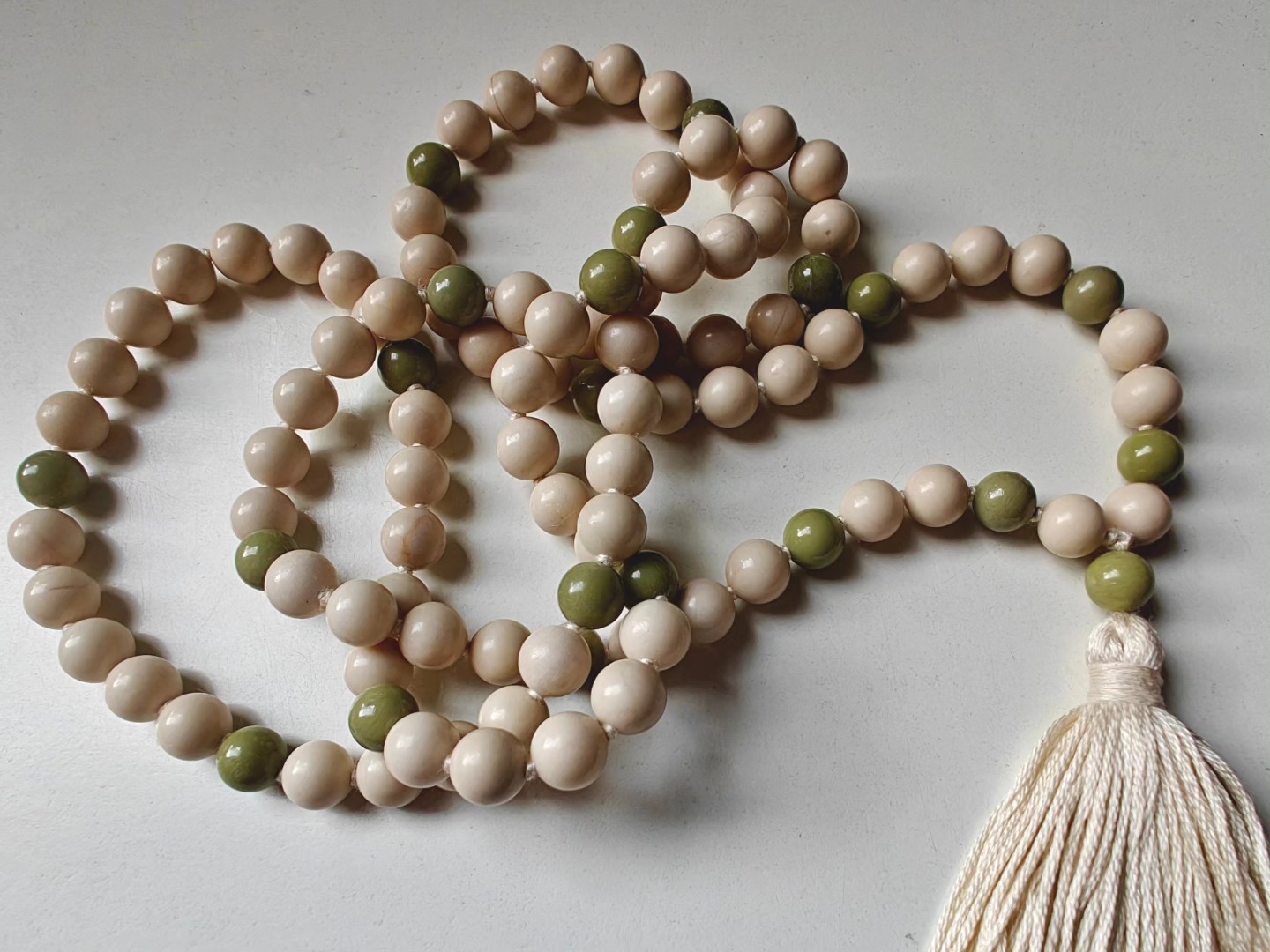 108 bead 8mm Cream Fossil Jasper & Avocado Jasper Mala - Image 8