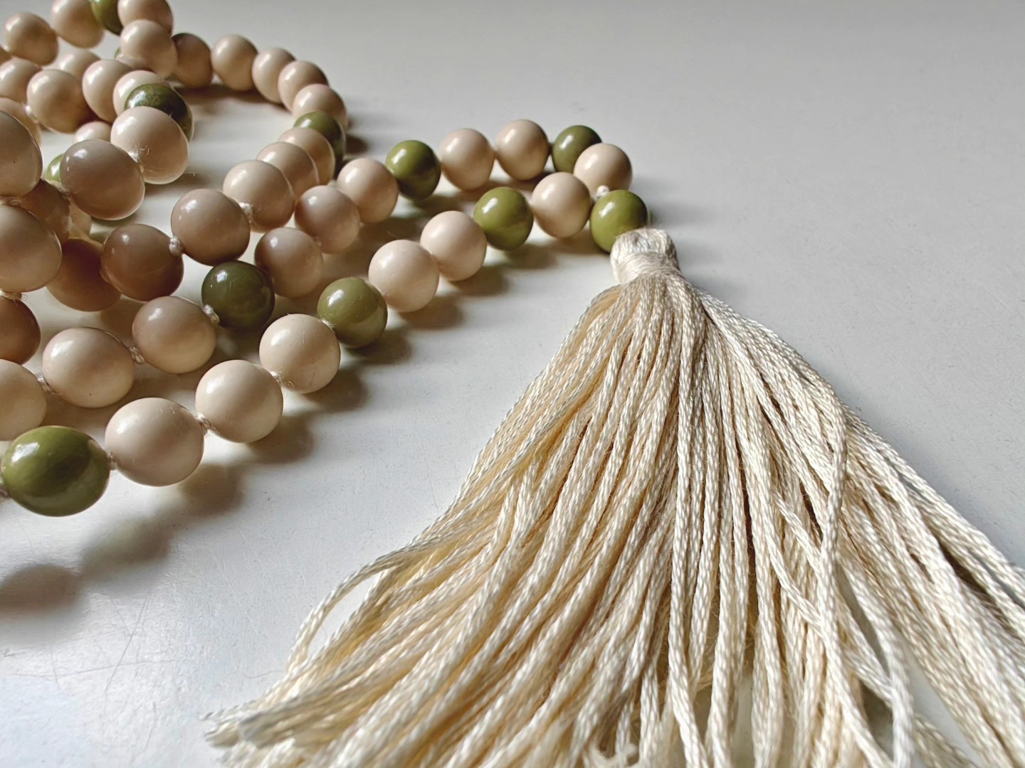 108 bead 8mm Cream Fossil Jasper & Avocado Jasper Mala - Image 9