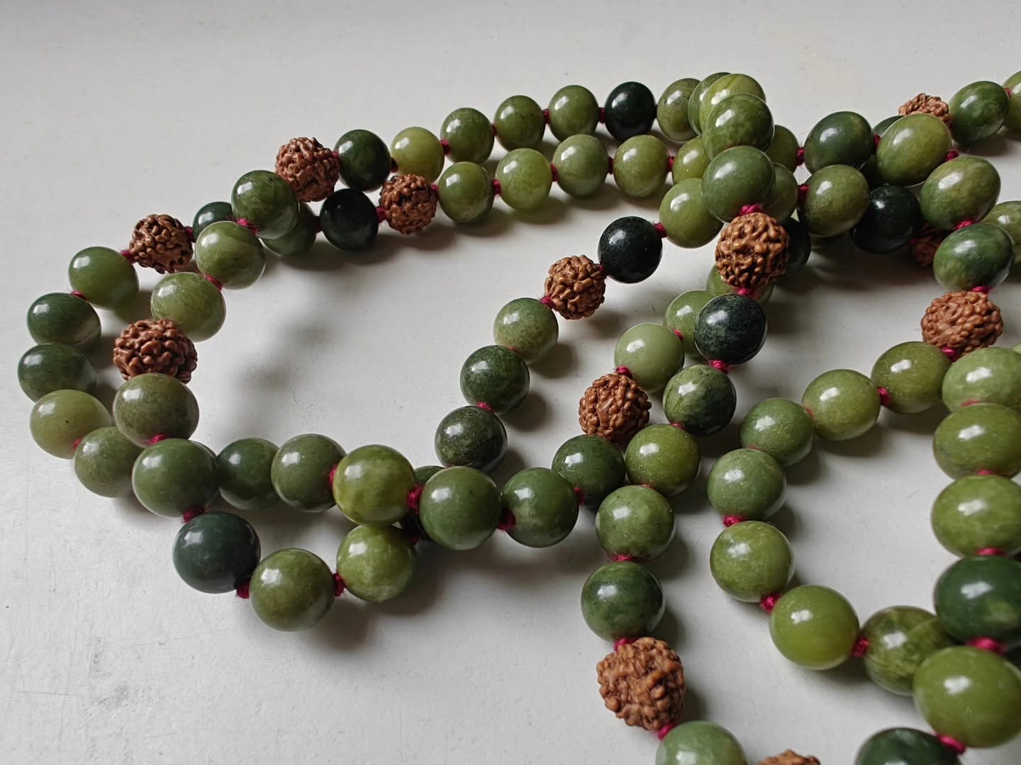 8mm Malaysian Olive Jade & Rudraksha Seed Mala with White Lotus Guru Bead - Image 5