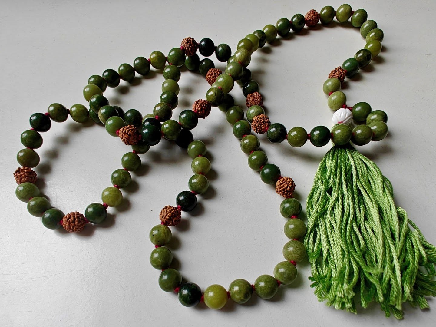 8mm Malaysian Olive Jade & Rudraksha Seed Mala with White Lotus Guru Bead - Image 7